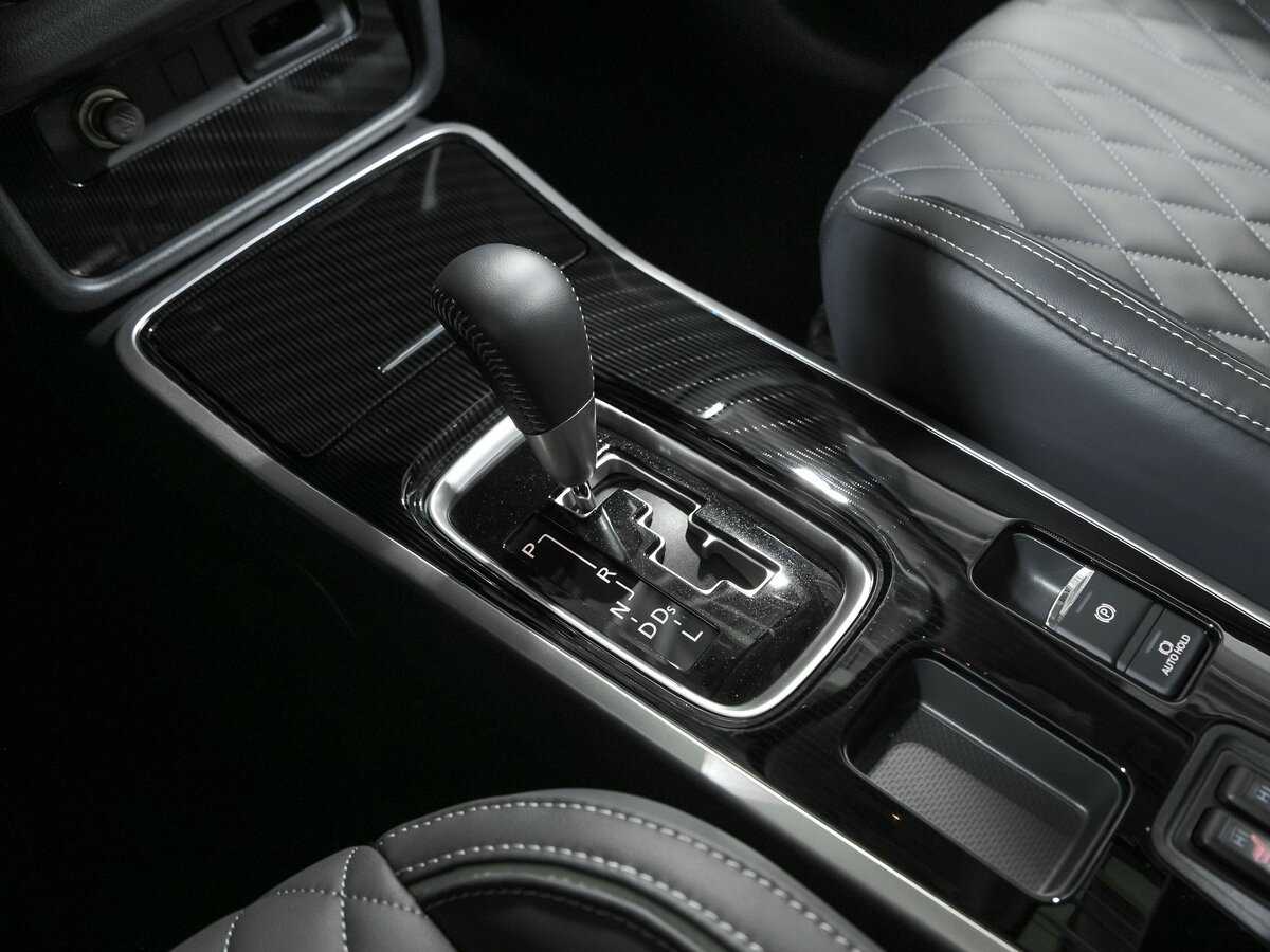 Mitsubishi Outlander, 2022 Фото №13