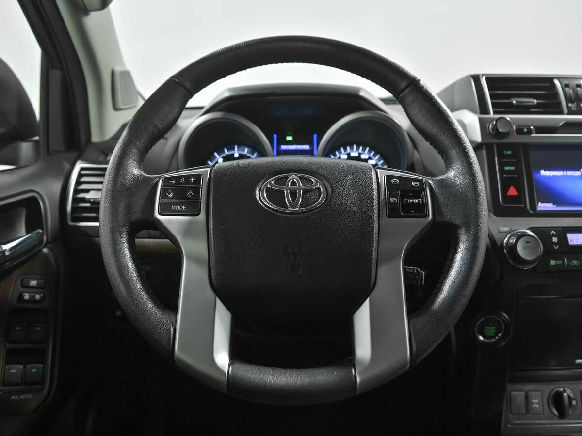 Toyota Land Cruiser Prado, 2017 Фото №9