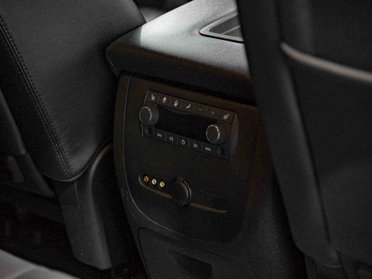 Chevrolet Tahoe 6AT, 2012 Фото №16