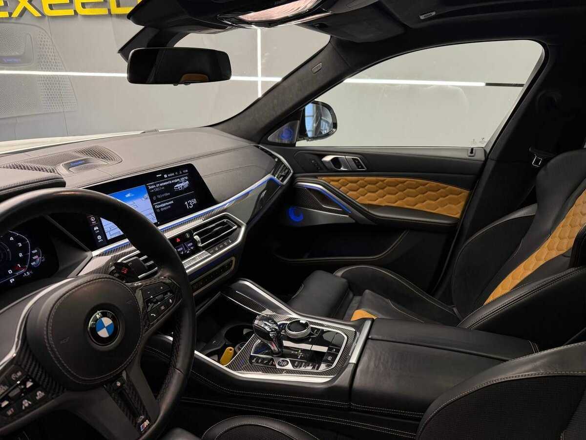 BMW X6 M50i, 2021 Фото №11