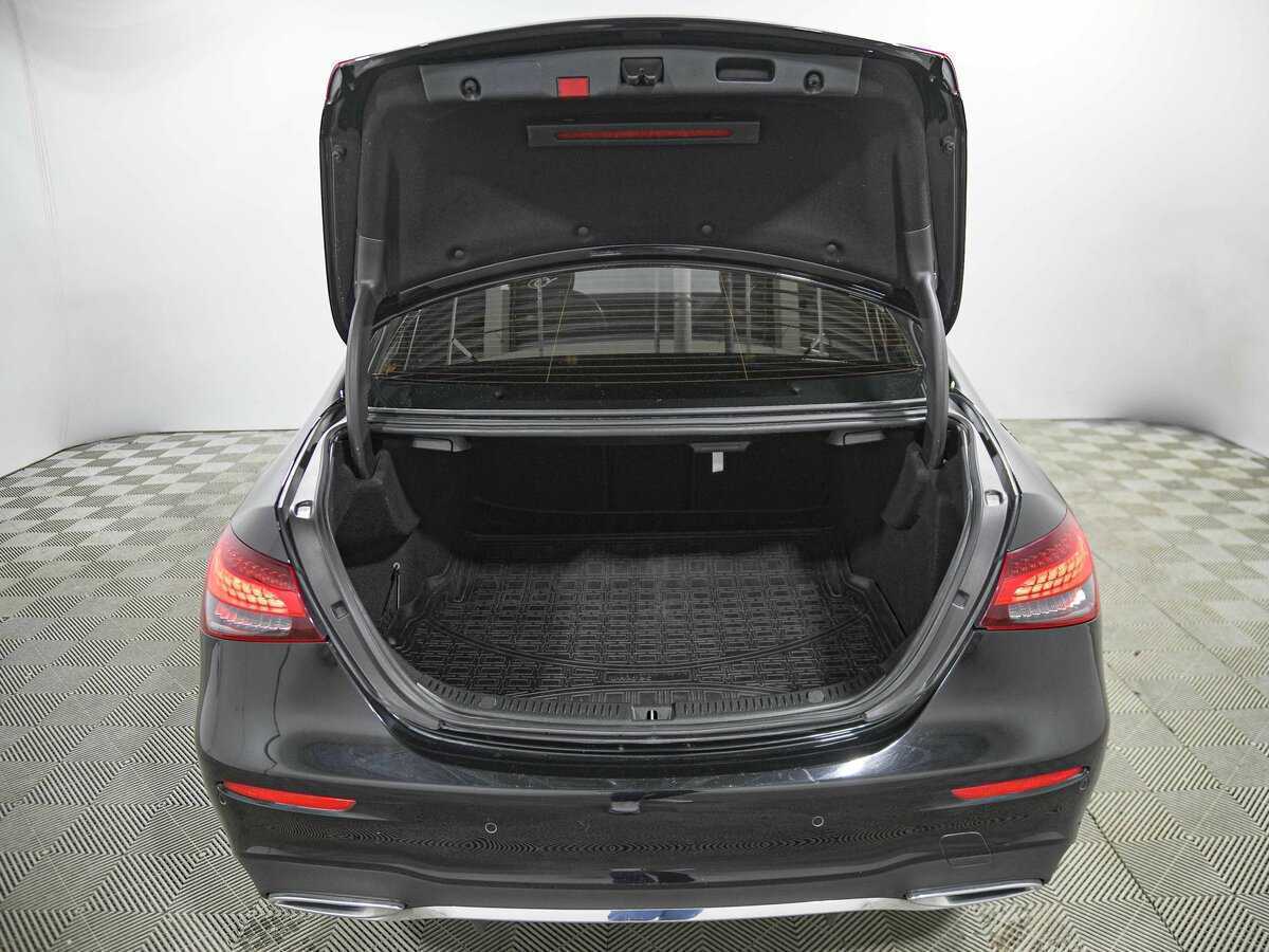 Mercedes-Benz E-Класс 200, 2021 Фото №18
