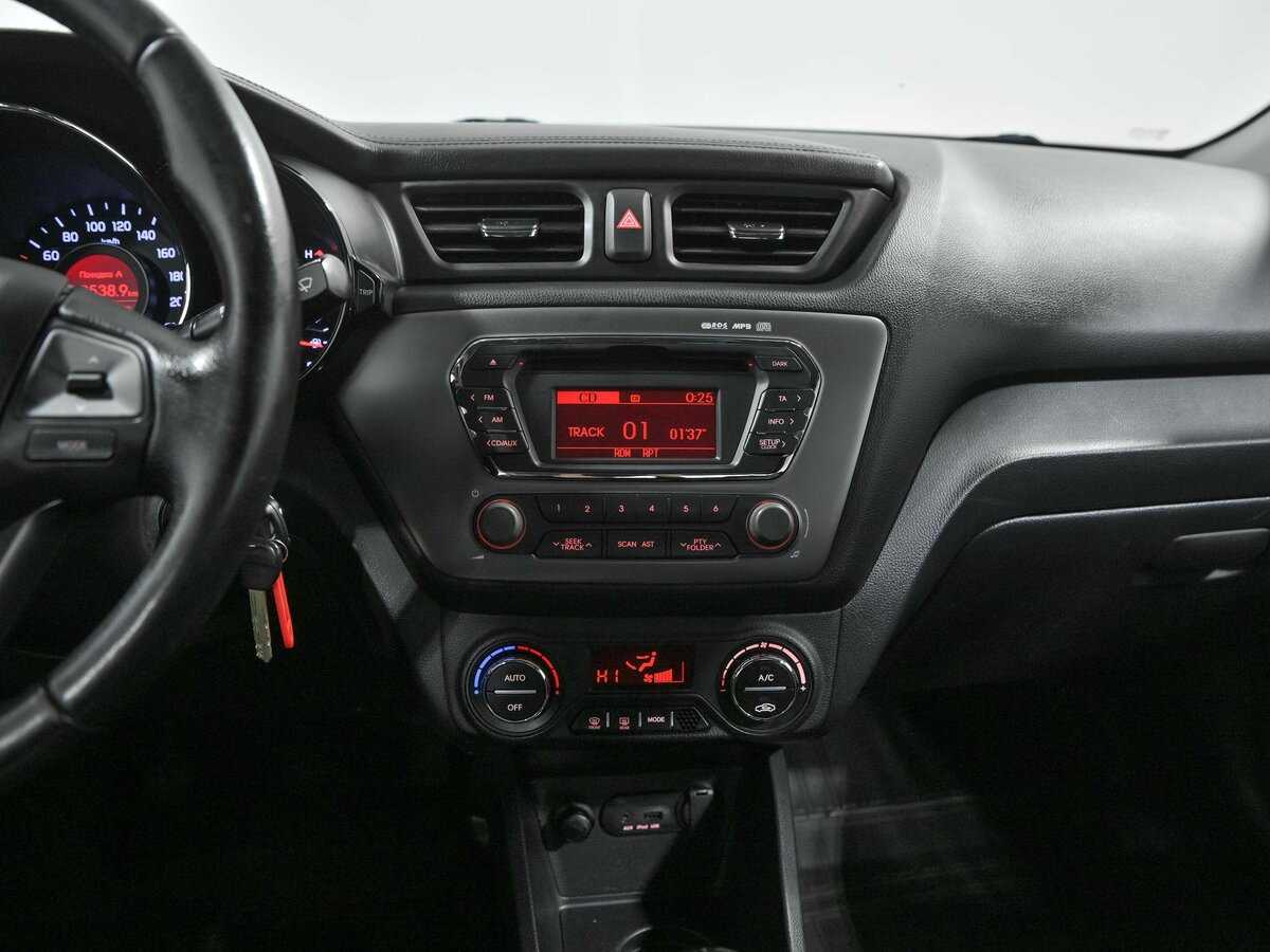 Kia Rio 5-speed, 2012 - 88 561 км. | Фото №8