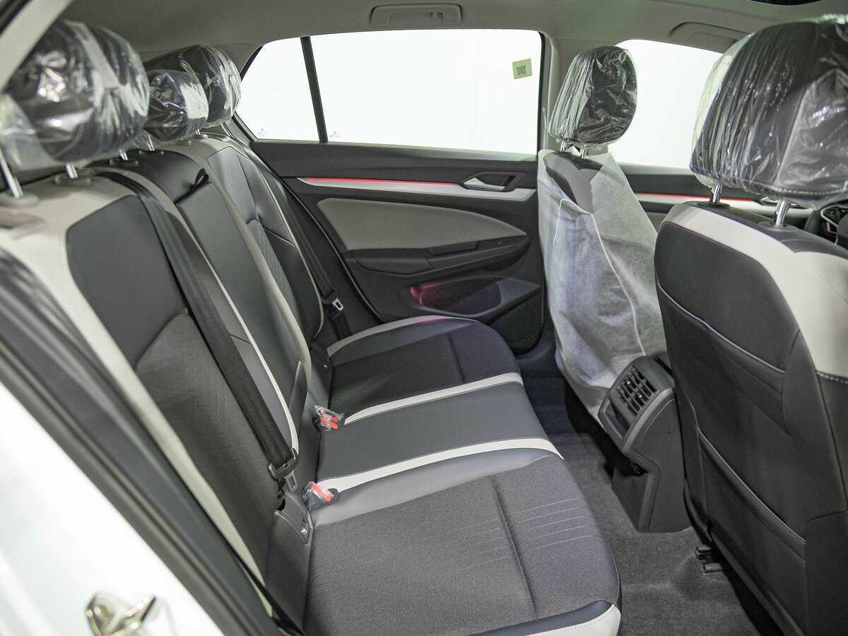 Volkswagen Golf, 2024 Фото №14