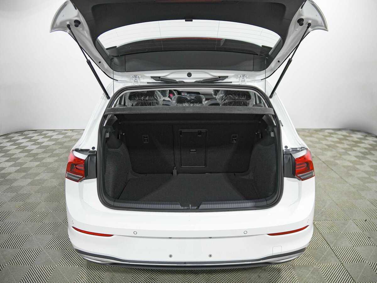 Volkswagen Golf, 2024 Фото №16