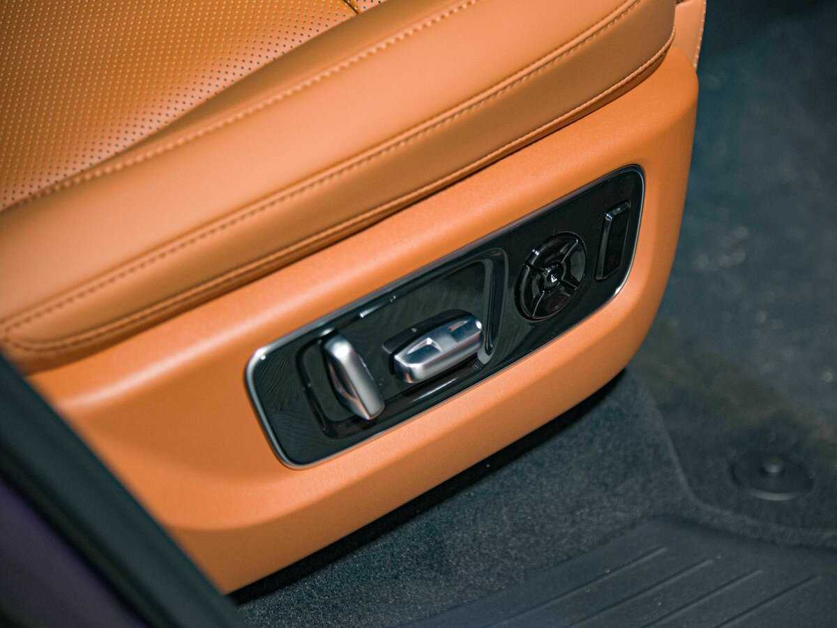 LiXiang L9 52.3 kWh, 2024 Фото №19