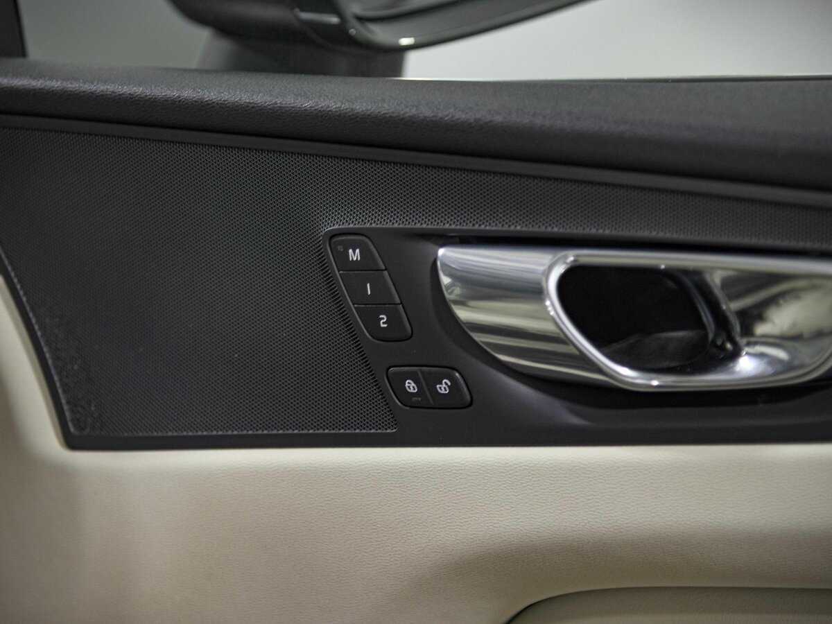 Volvo XC60, 2017 Фото №24