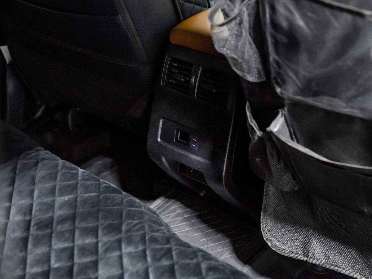 Mitsubishi Outlander, 2023 Фото №19