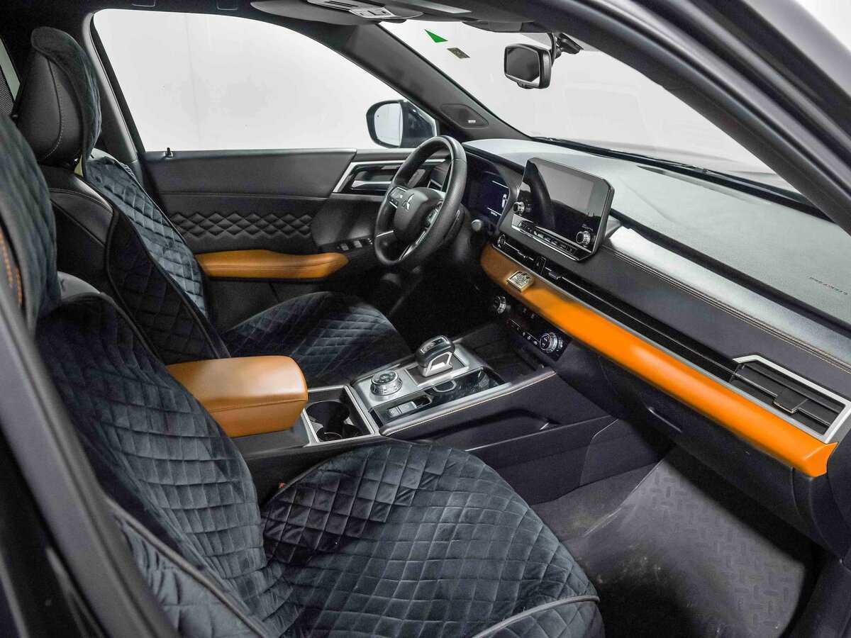 Mitsubishi Outlander, 2023 Фото №21