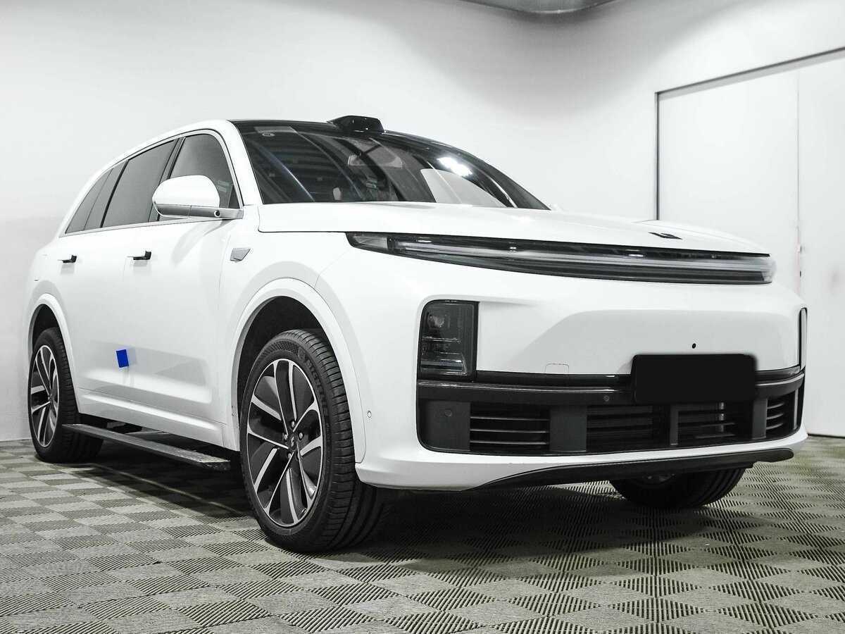 LiXiang L7 42.8 kWh, 2024 - 40 км. | Фото №3