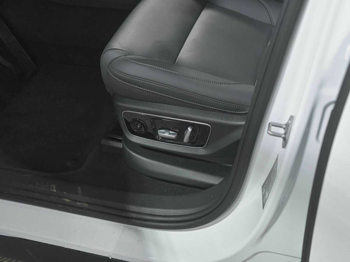 LiXiang L7 42.8 kWh, 2024 Фото №15