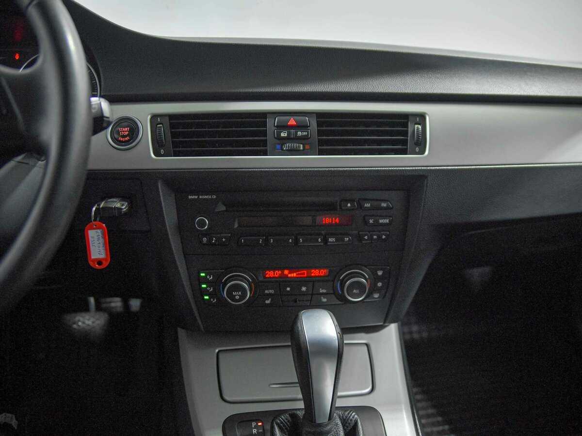 BMW 3 серии 318i, 2011 - 231 942 км. | Фото №8