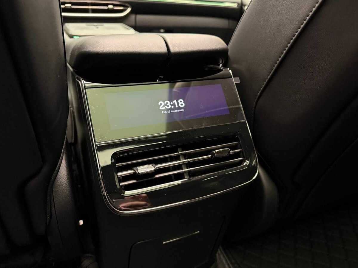 Voyah Free, 2024 Фото №20