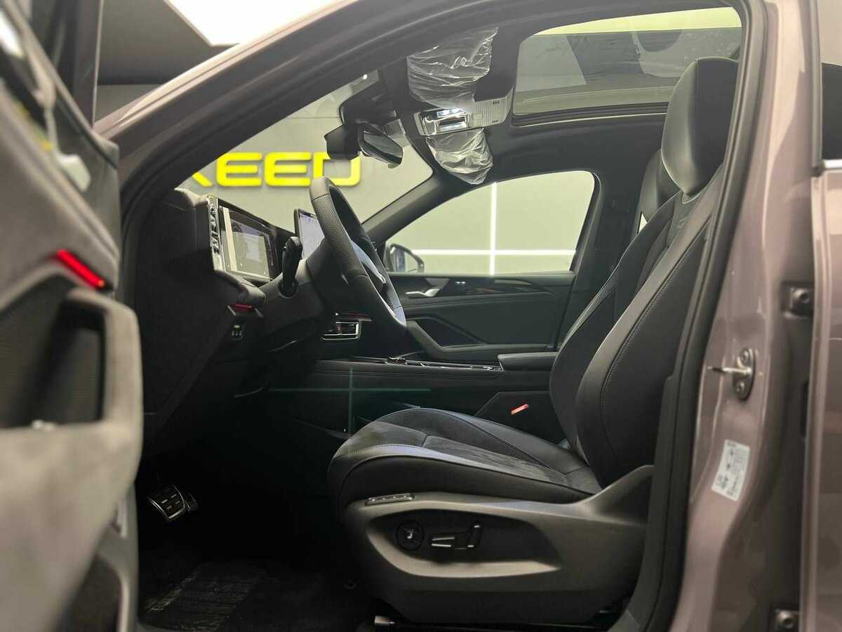 Volkswagen Tiguan L Pro, 2024 Фото №11