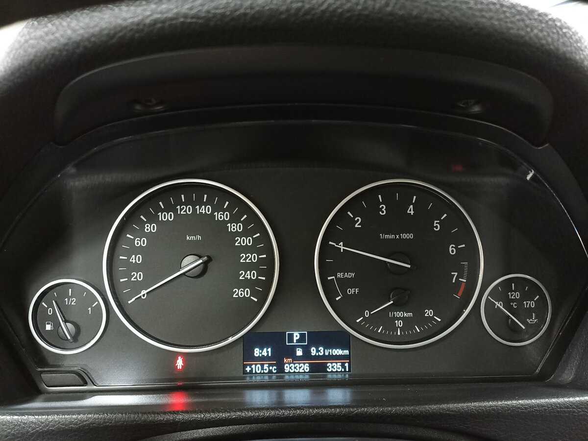 BMW 3 серии 320i, 2016 Фото №13