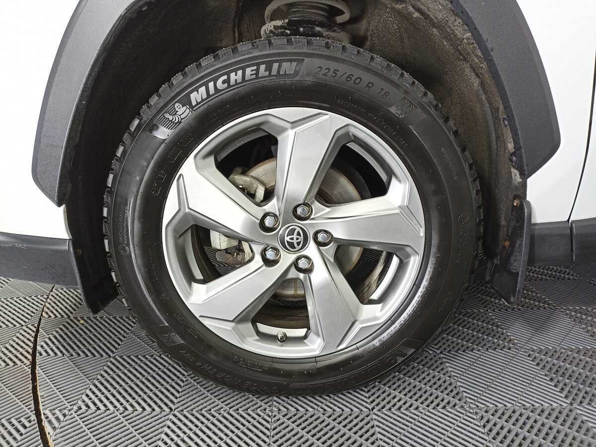 Toyota RAV4, 2021 Фото №18