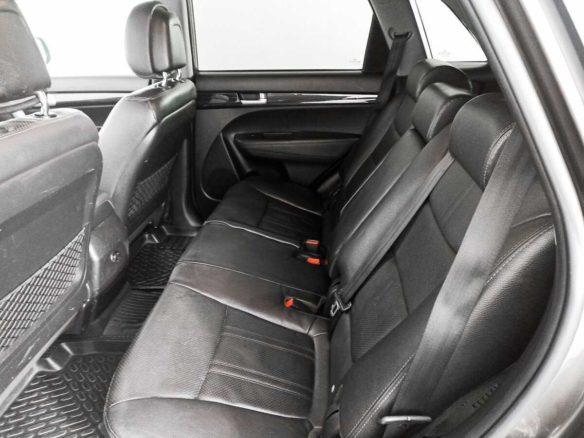 Kia Sorento, 2011 Фото №12