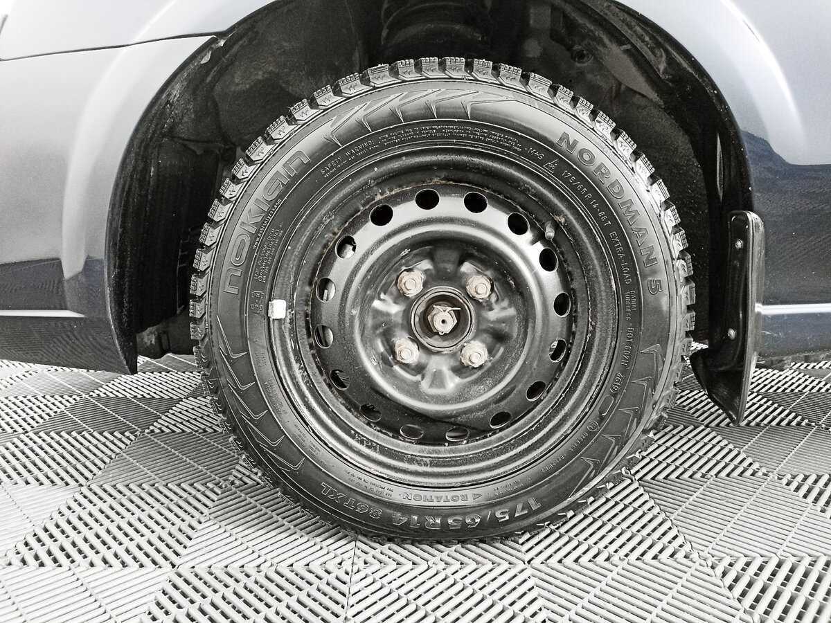 Nissan Almera Classic, 2010 Фото №16