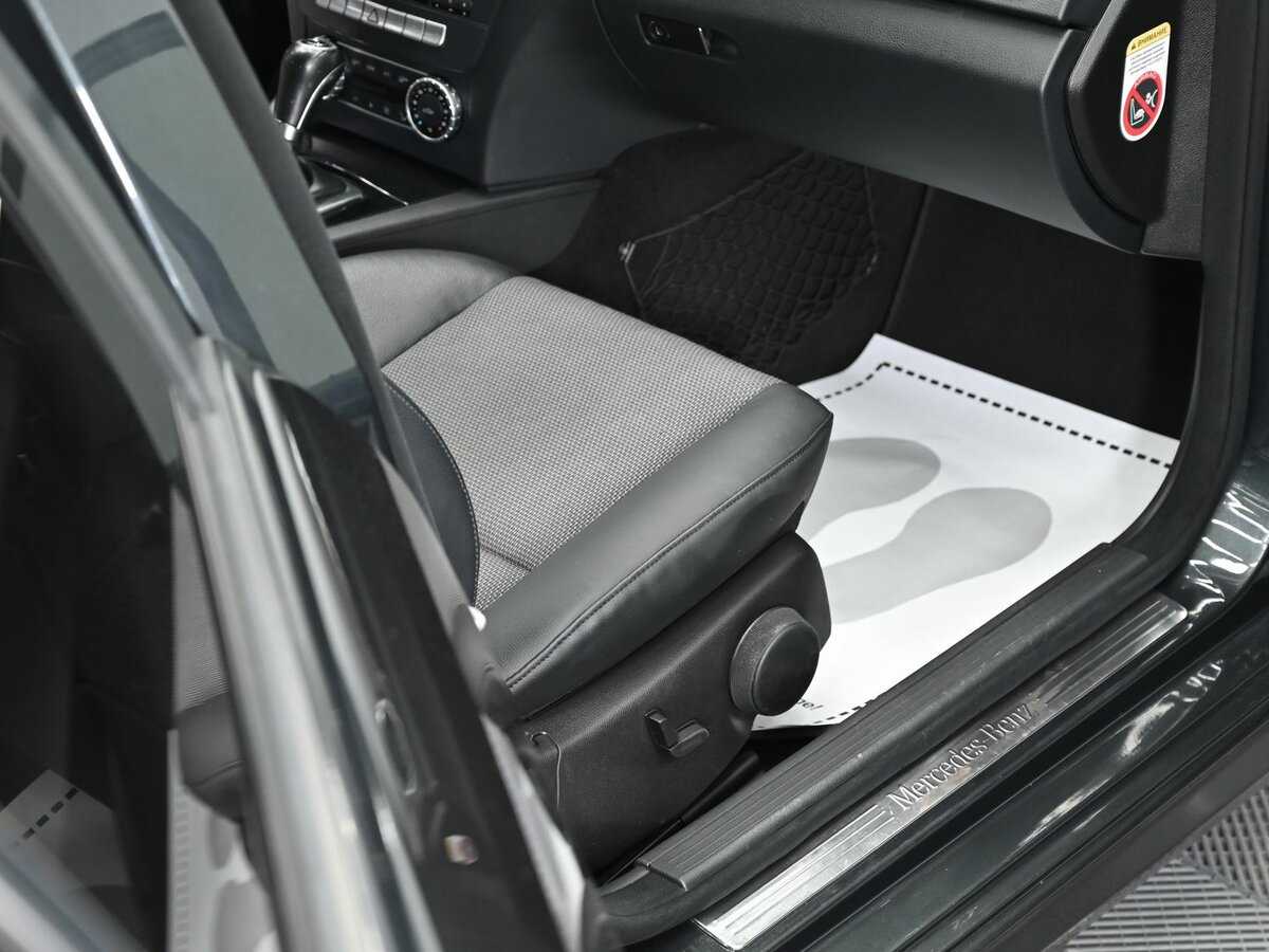 Mercedes-Benz C-Класс 200, 2011 Фото №17