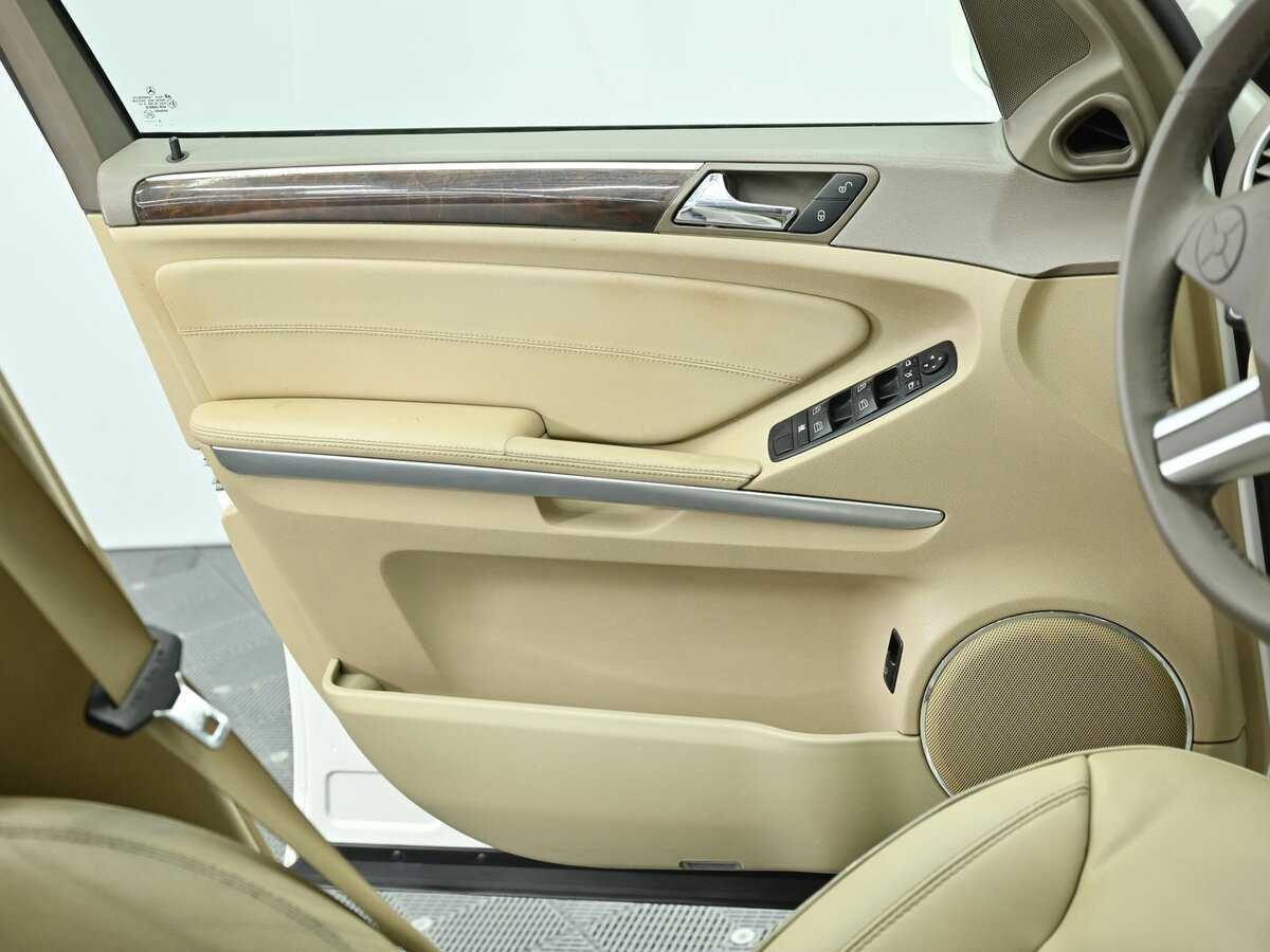 Mercedes-Benz GL-Класс 350, 2010 Фото №9