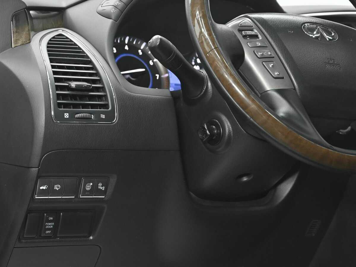 Infiniti QX80, 2013 Фото №9