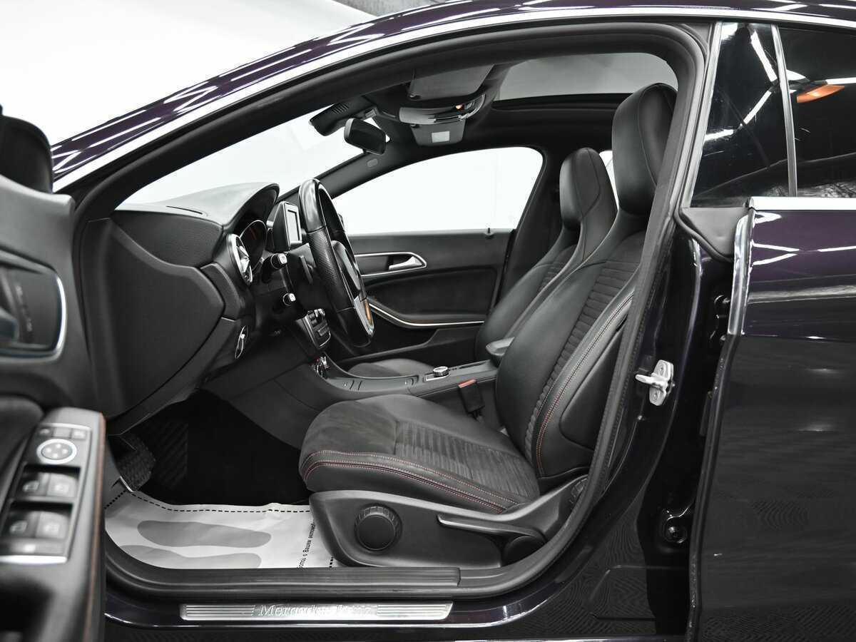 Mercedes-Benz CLA 200, 2013 Фото №17