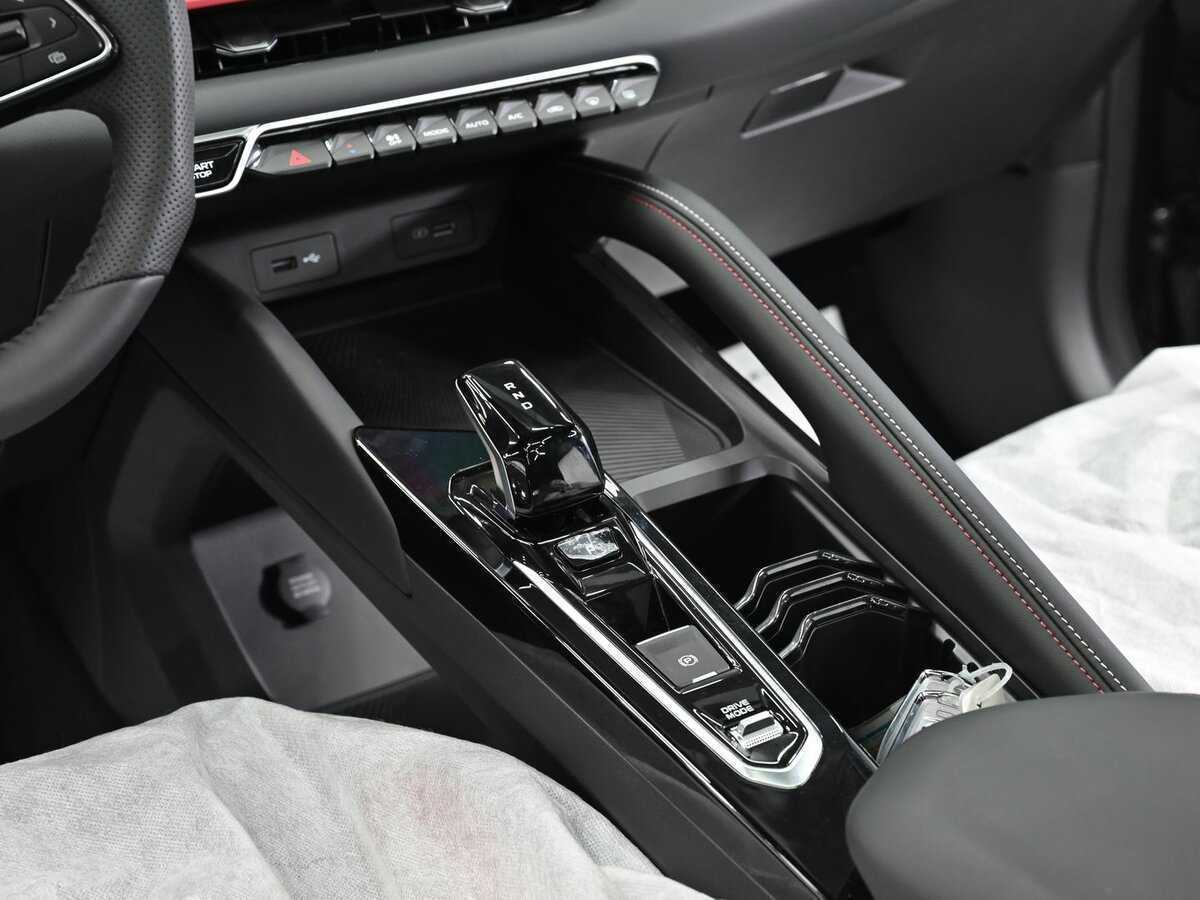 Geely Coolray, 2024 Фото №17