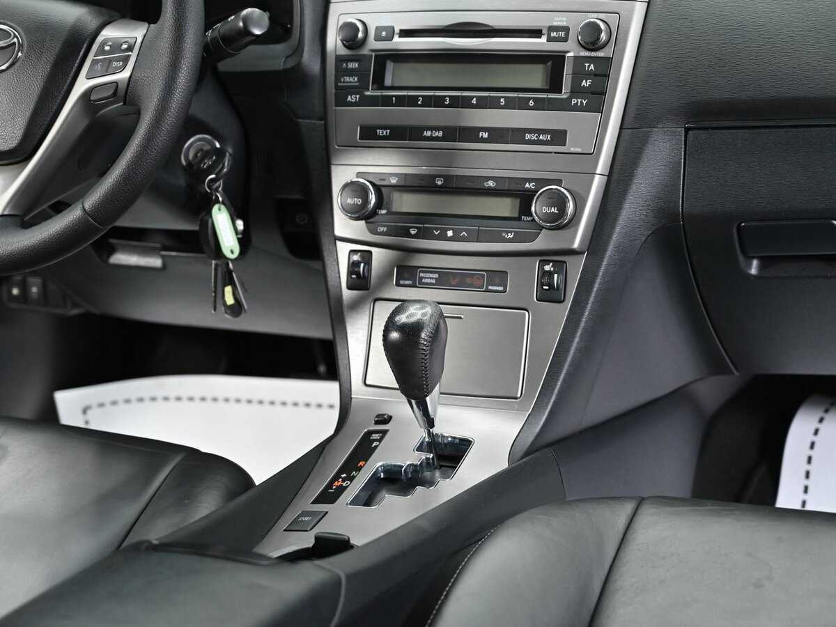 Toyota Avensis, 2011 Фото №9