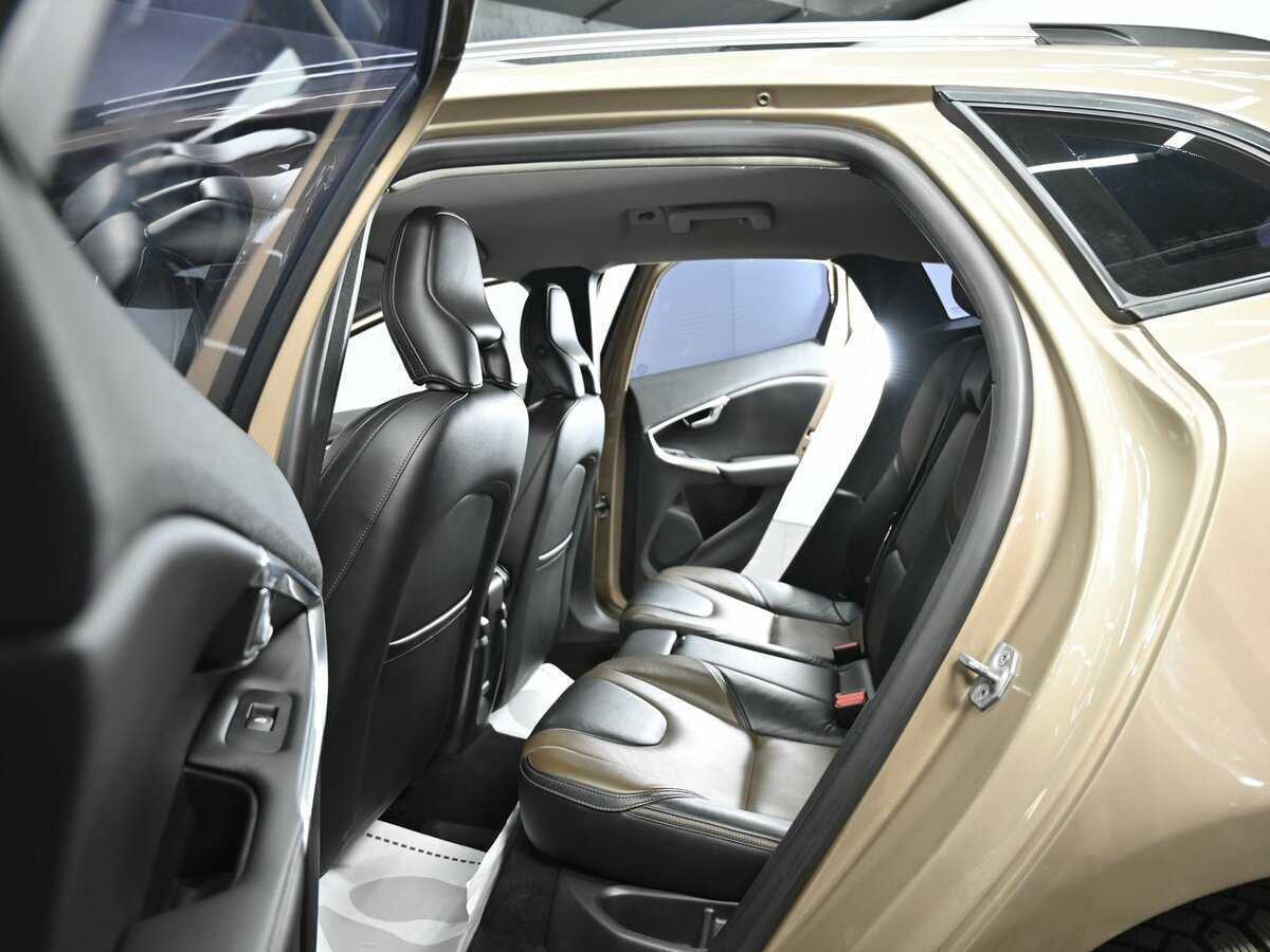 Volvo V40, 2014 Фото №15