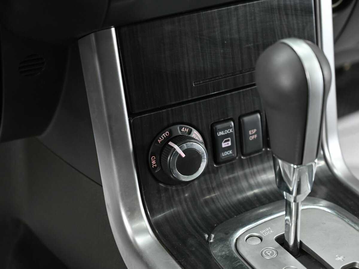 Nissan Pathfinder, 2010 Фото №13