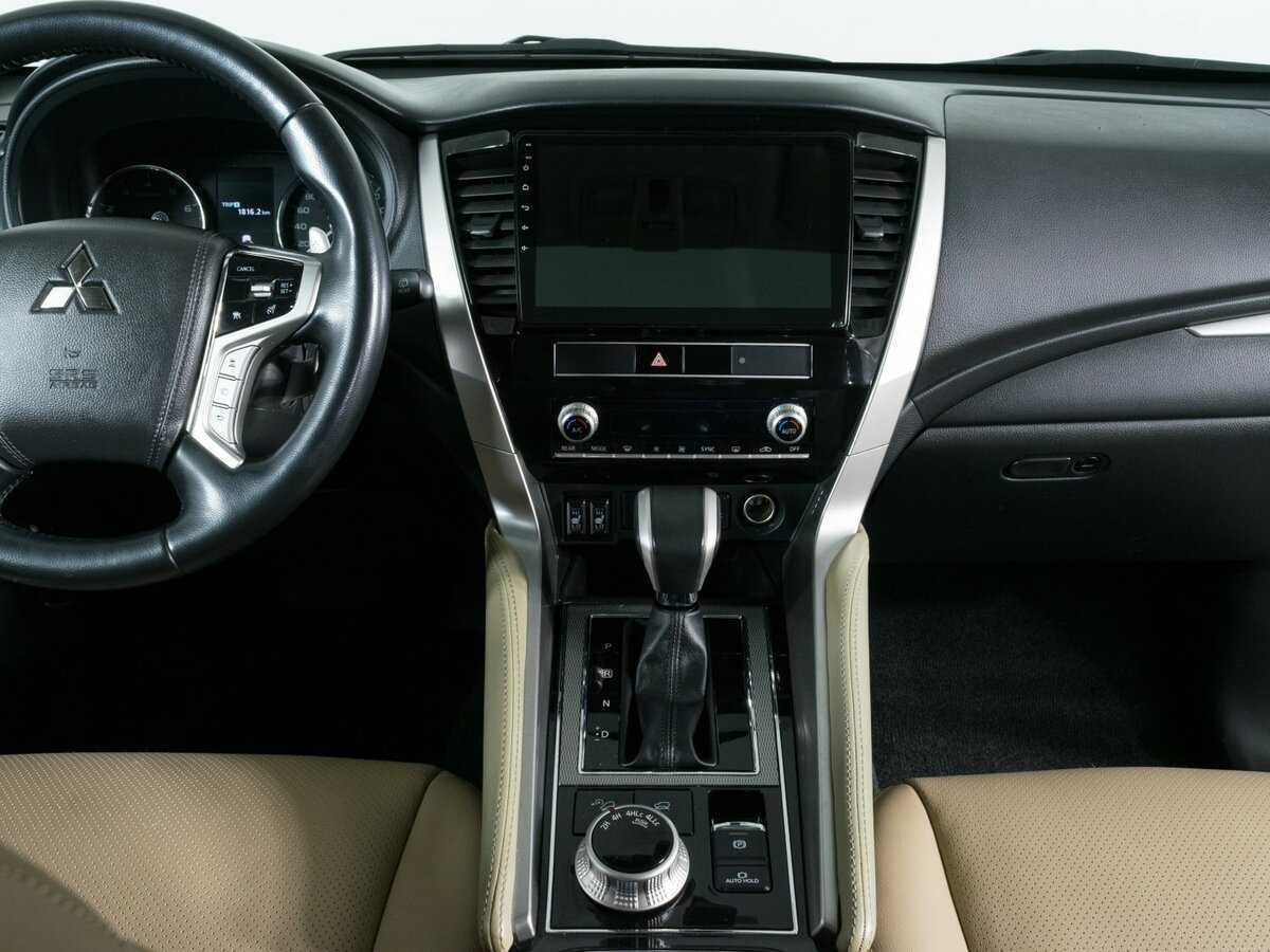 Mitsubishi Pajero Sport, 2020 Фото №9