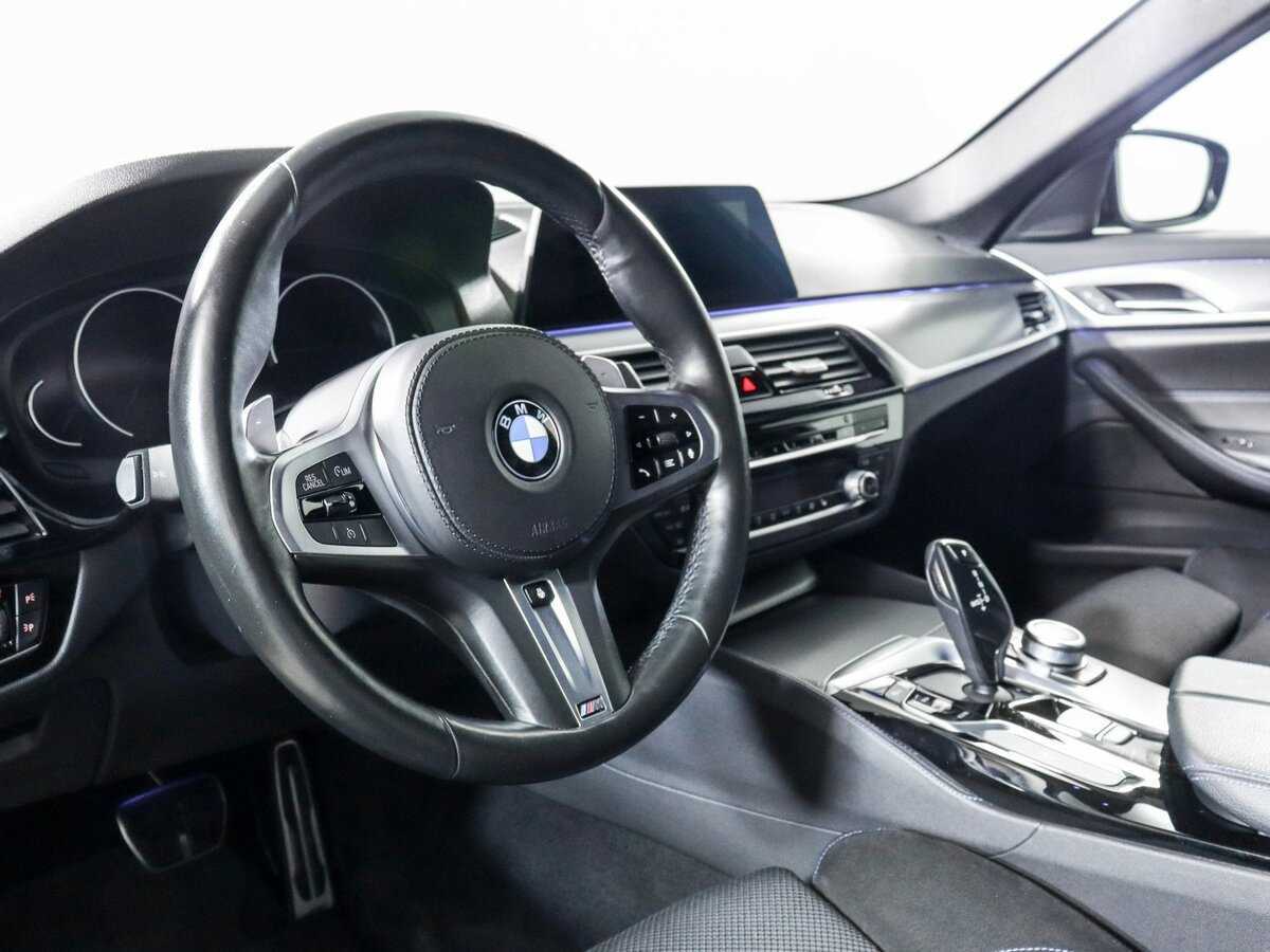 BMW 5 серии 520d xDrive, 2020 Фото №11