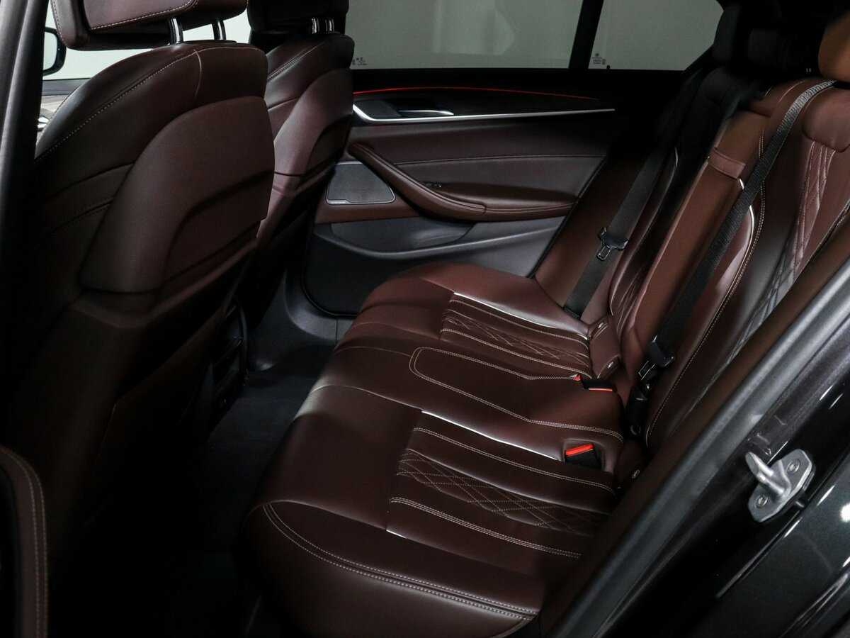 BMW 5 серии 530d xDrive, 2018 Фото №10
