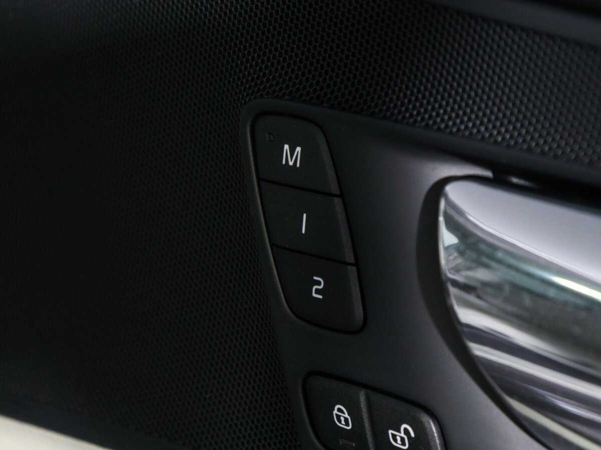 Volvo XC60, 2017 Фото №16