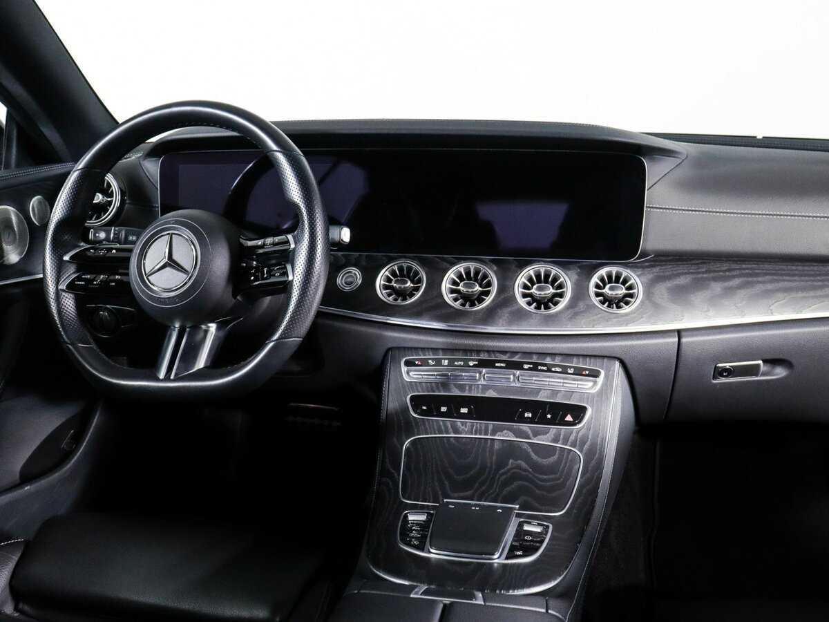 Mercedes-Benz E-Класс 200, 2020 Фото №12