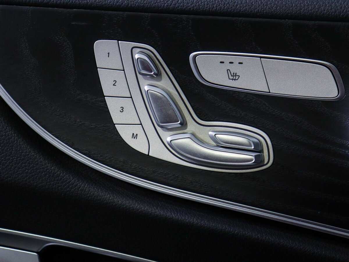Mercedes-Benz E-Класс 200, 2020 Фото №19