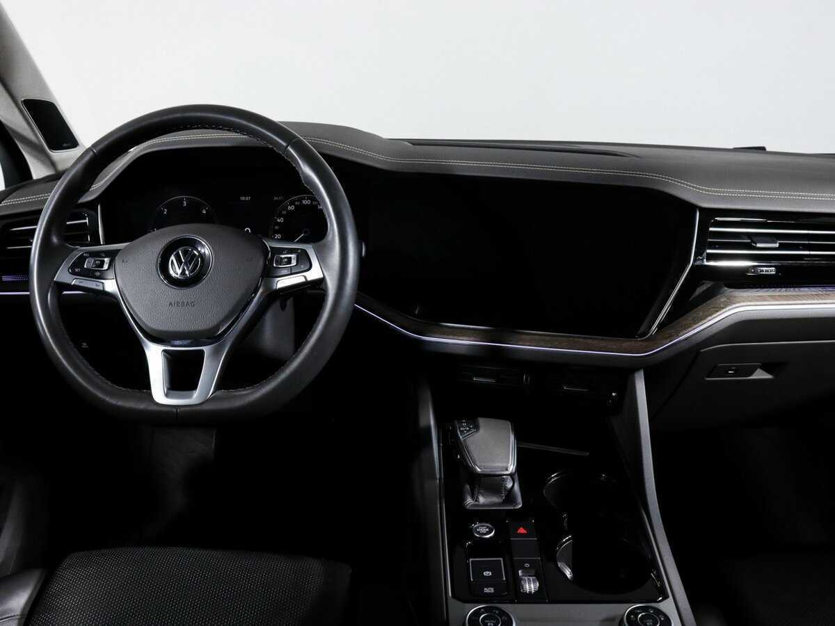 Volkswagen Touareg, 2018 Фото №12