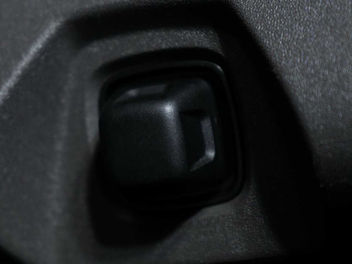 Volkswagen Touareg, 2018 Фото №24