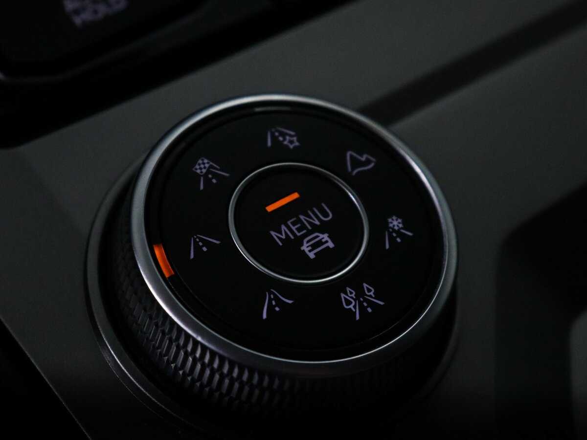 Volkswagen Touareg, 2018 Фото №25