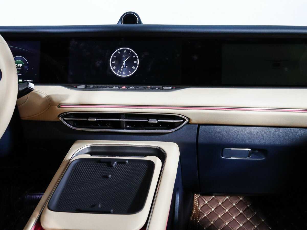 Voyah Free, 2023 Фото №10