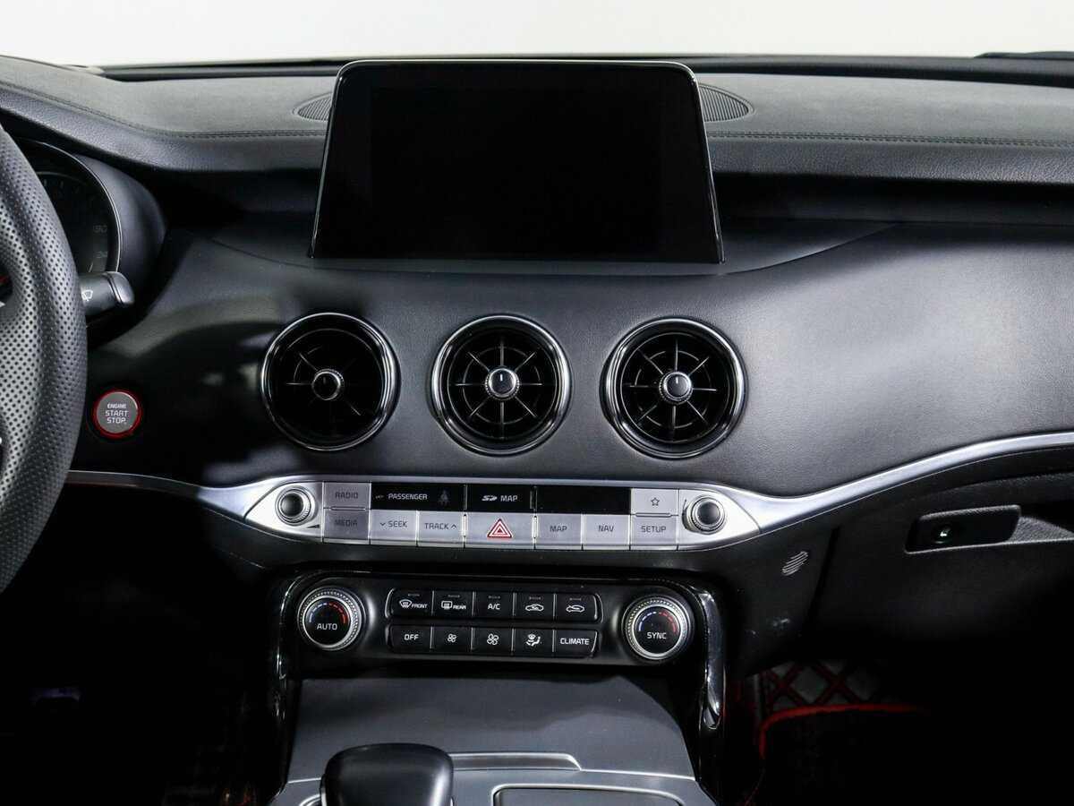 Kia Stinger, 2020 Фото №13