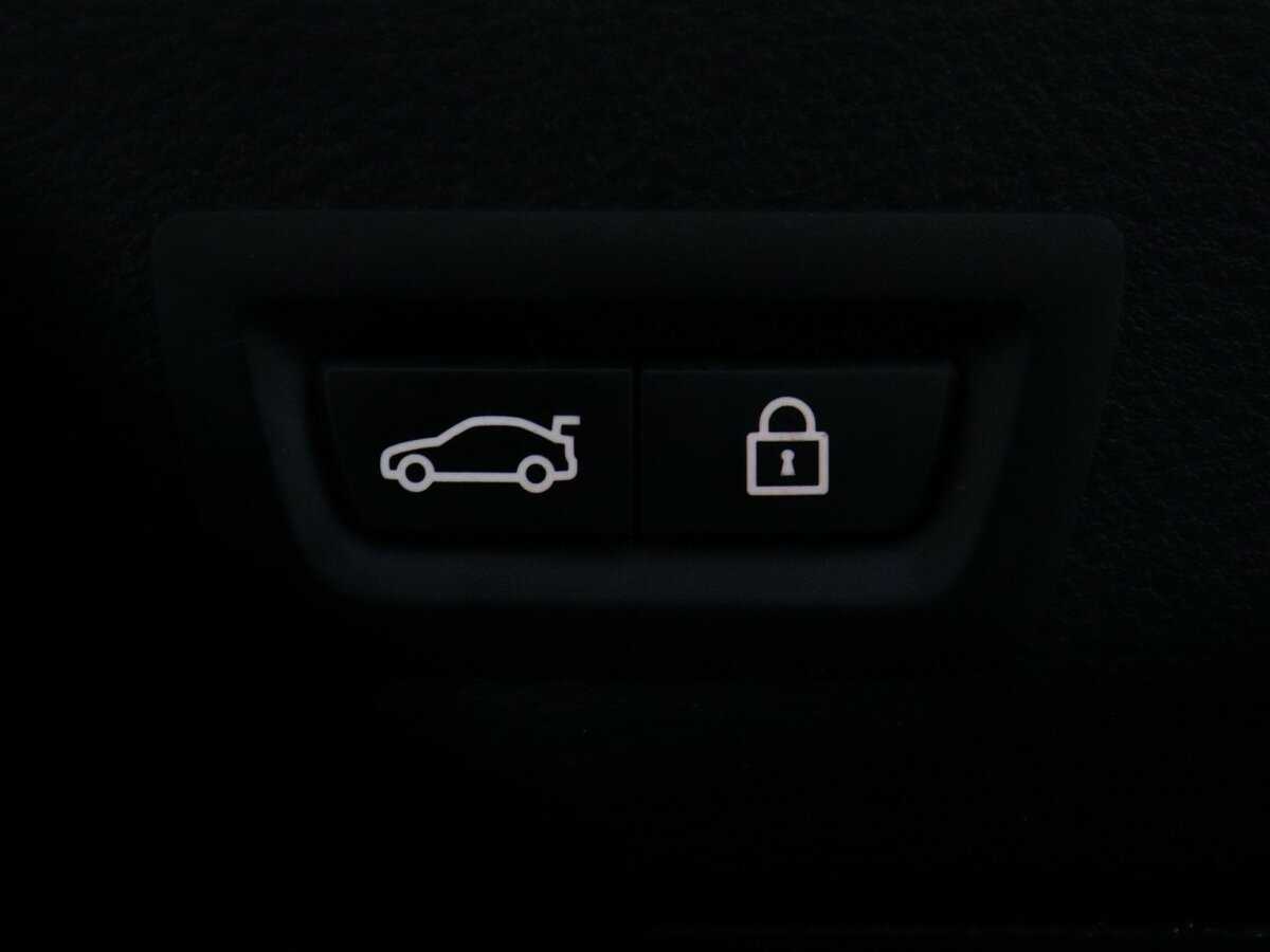 BMW X6 40d, 2018 Фото №17