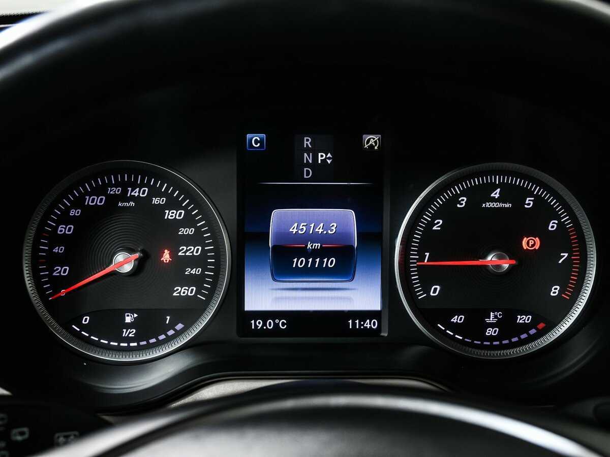 Mercedes-Benz GLC 300, 2019 Фото №10