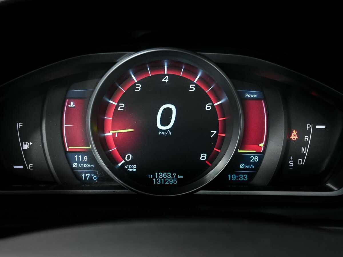 Volvo V40 Cross Country, 2013 Фото №10