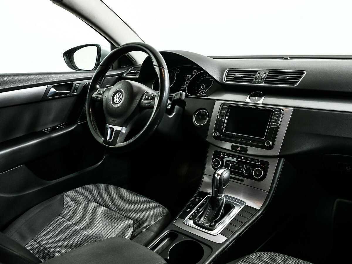 Volkswagen Passat, 2011 Фото №9