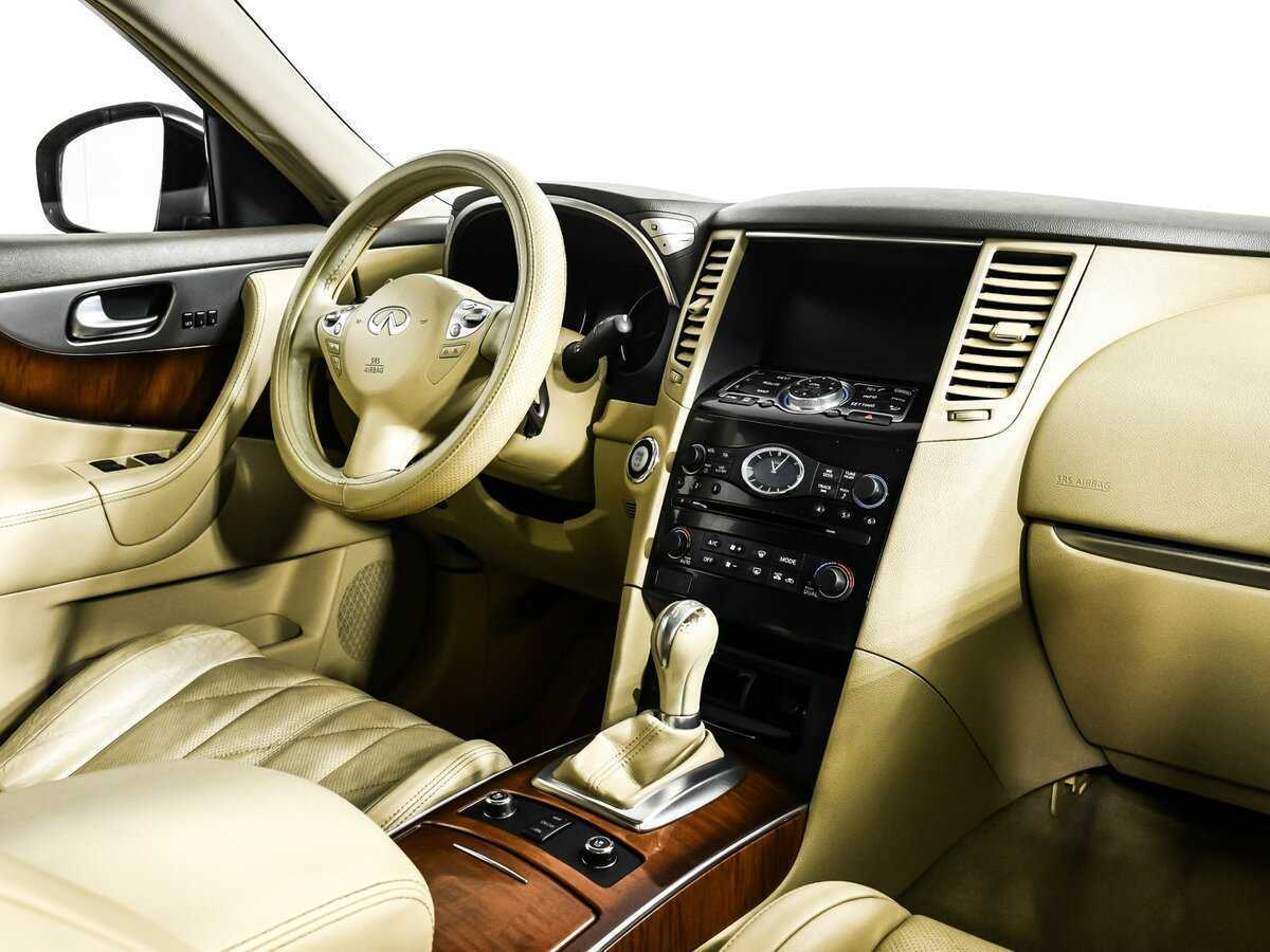 Infiniti FX37, 2011 Фото №9