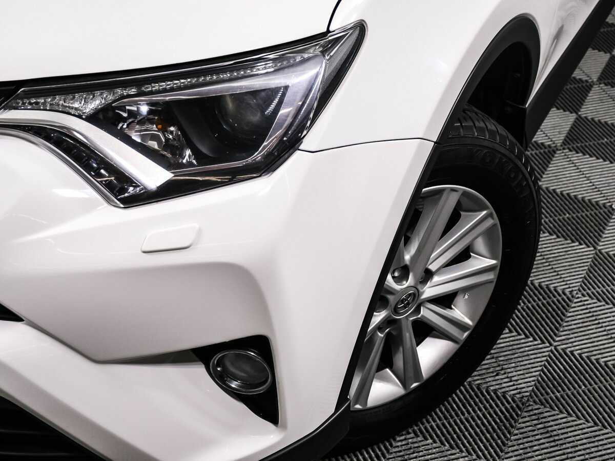 Toyota RAV4, 2017 Фото №13