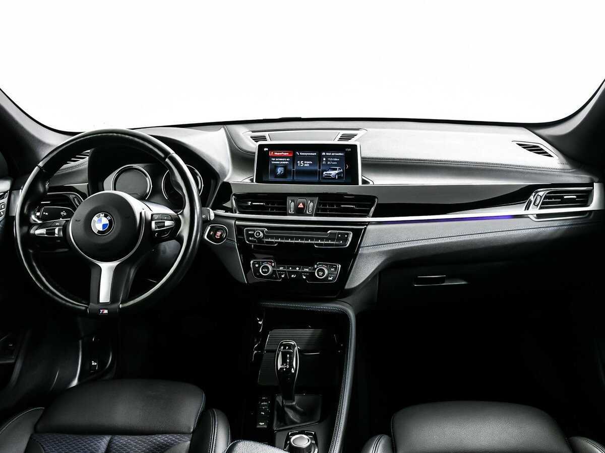 BMW X1 20i xDrive, 2020 Фото №11