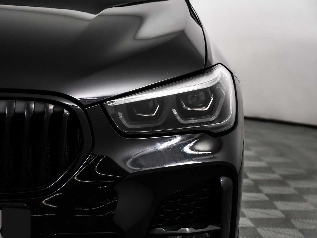 BMW X1 20i xDrive, 2020 Фото №17
