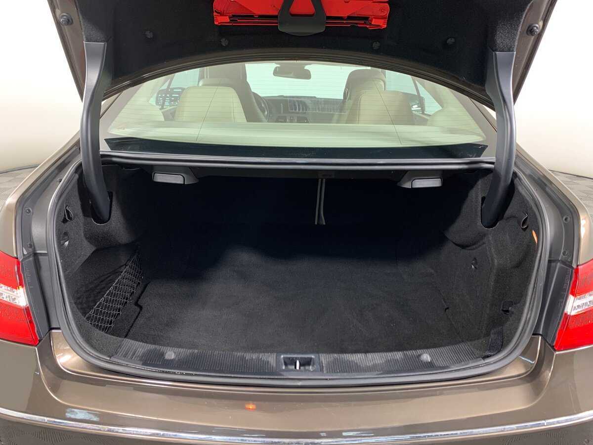 Mercedes-Benz E-Класс 200 7G-Tronic, 2012 Фото №21