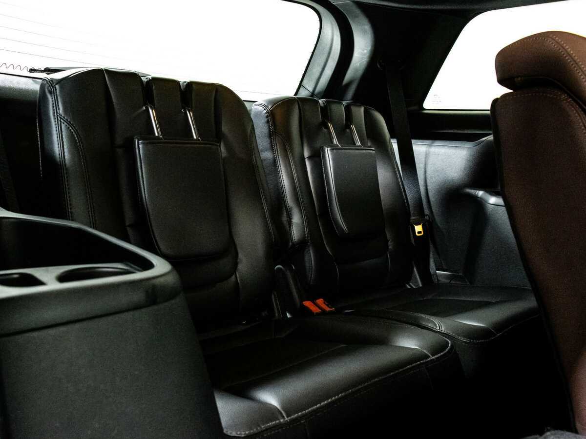 Ford Explorer, 2019 Фото №16